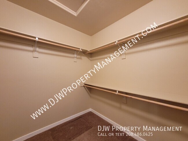 Building Photo - 10358 W Cultis Bay St