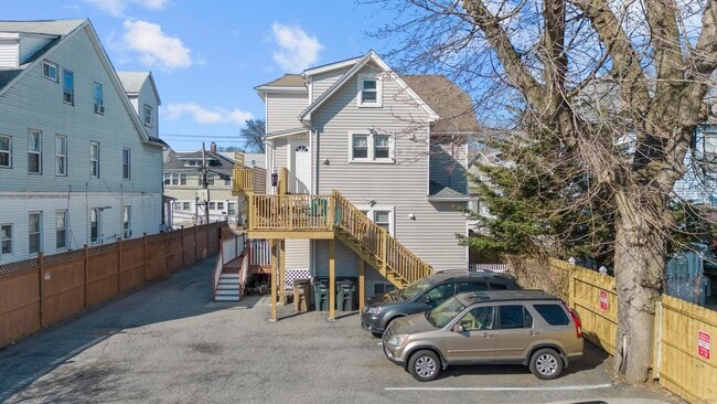 Building Photo - 48 Lockwood Ave