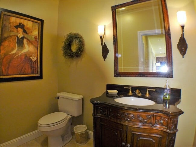 Building Photo - 3539 Rodgers Ave