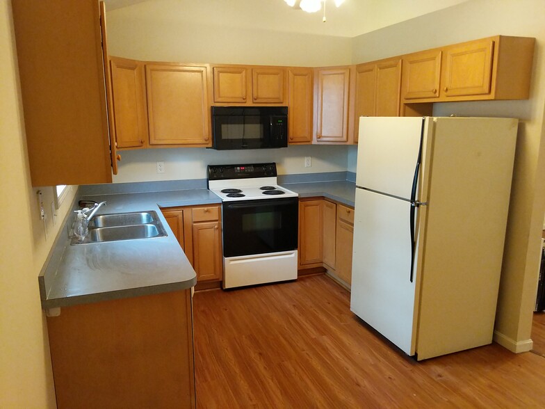 Kitchen - 1411 Monroe Ave.