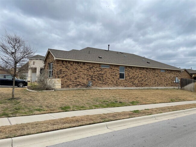 Building Photo - 9109 Alex Ln