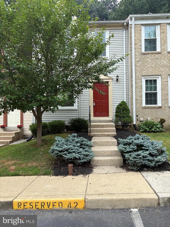 Building Photo - 1318 Alderton Ln