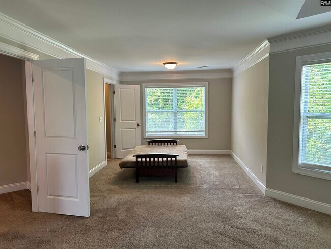 Building Photo - 219 Greenstone Way
