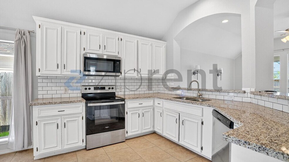 Building Photo - 2607 Diamond River Dr