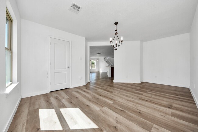 Building Photo - 14314 Cypress Cascade Ln