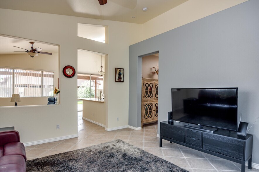 Living Room Off Entry - 6875 W Harrison St