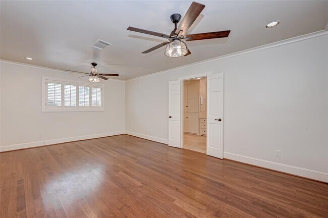 Building Photo - 12419 Huntingwick Dr