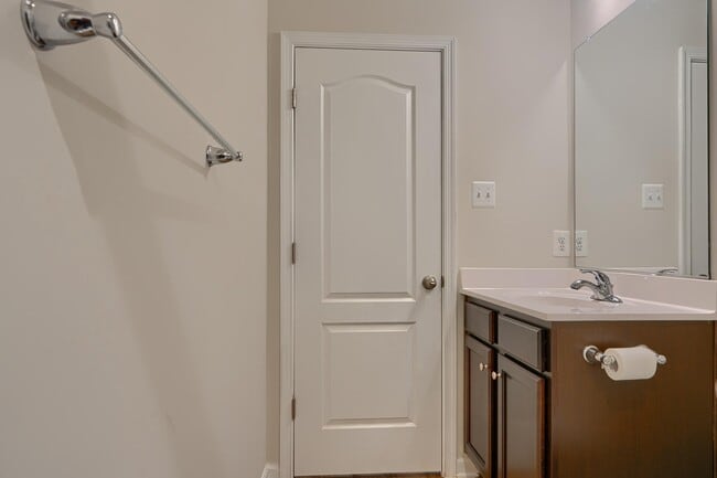 Building Photo - 1324 Ricketts Rd