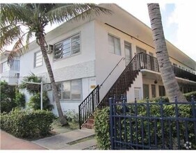 Building Photo - 8132 Harding Ave