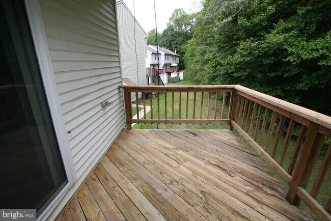 Building Photo - 124 Azalea Ct