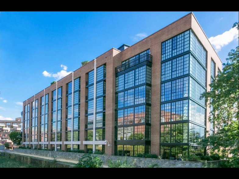 Building Photo - 3303 Water St NW