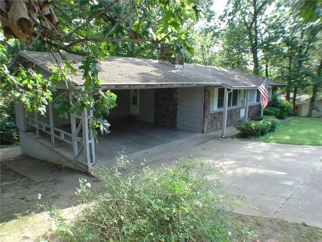 Building Photo - 20 Cobb Cir