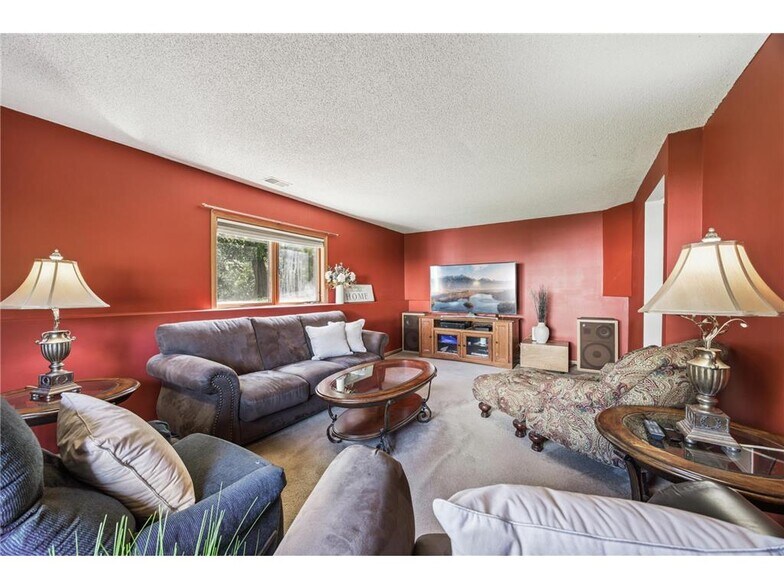 Building Photo - 4970 Boyd Ave