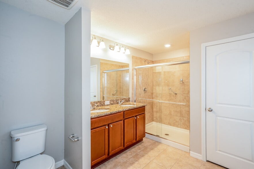 Building Photo - 9215 Freedom Hill Dr