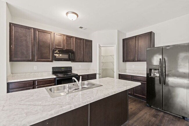 Building Photo - 3205 Blue Springs Trace