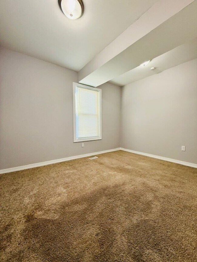 Building Photo - 2300 Tioga Pkwy