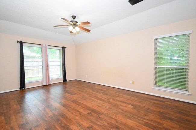 Building Photo - 16302 Ash Point Ln