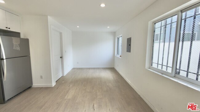 Building Photo - 1732 Crenshaw Blvd