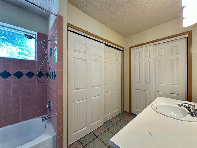 Building Photo - 1416 Woodfern Dr