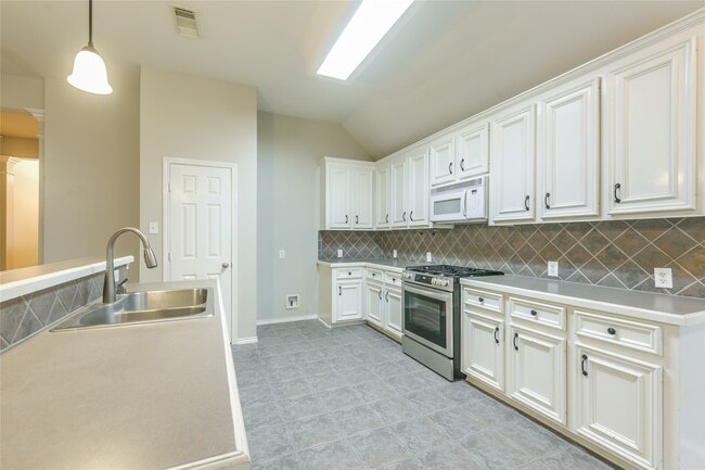 Building Photo - 3526 Paigewood Dr