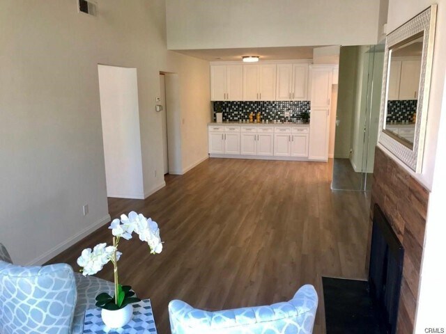 Building Photo - 3547 W Greentree Cir