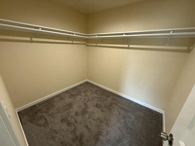 Building Photo - 9001 Nafizah Wy
