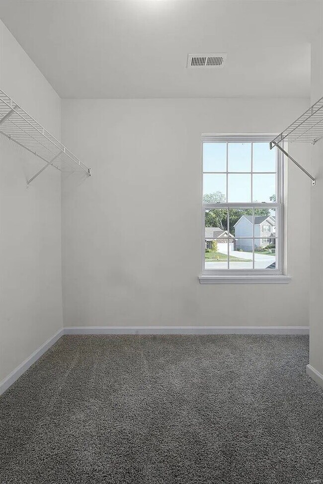 Building Photo - 161 Brookview Way Dr
