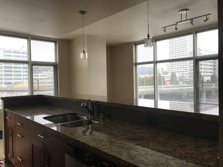 Building Photo - 1515 Dock St