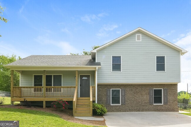 Primary Photo - 22 Fairfield Dr SW