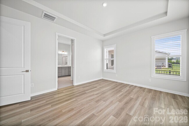 Building Photo - 8016 Brookbank Dr