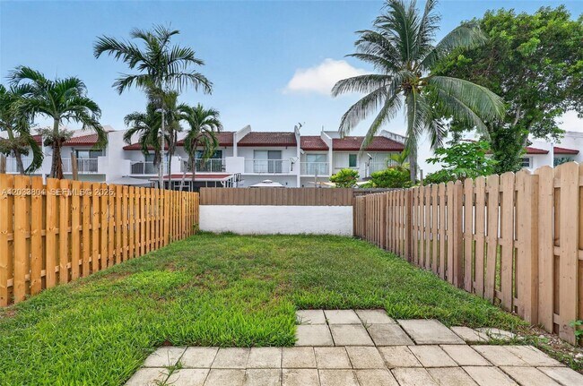 Building Photo - 20759 SW 83rd Ave