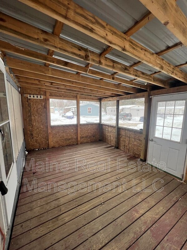 Building Photo - 9 Pheasant Hill Trailer Park