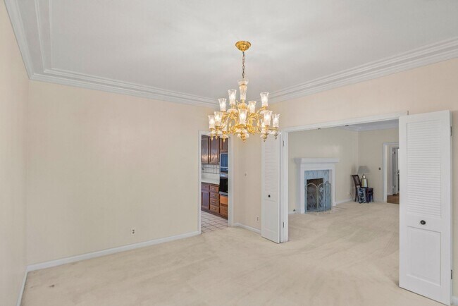 Building Photo - Beautiful big house with great school district. Gustavo Lopez AMSI