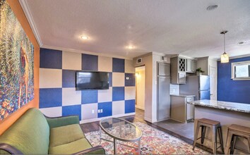 Building Photo - 2211 Blodgett St