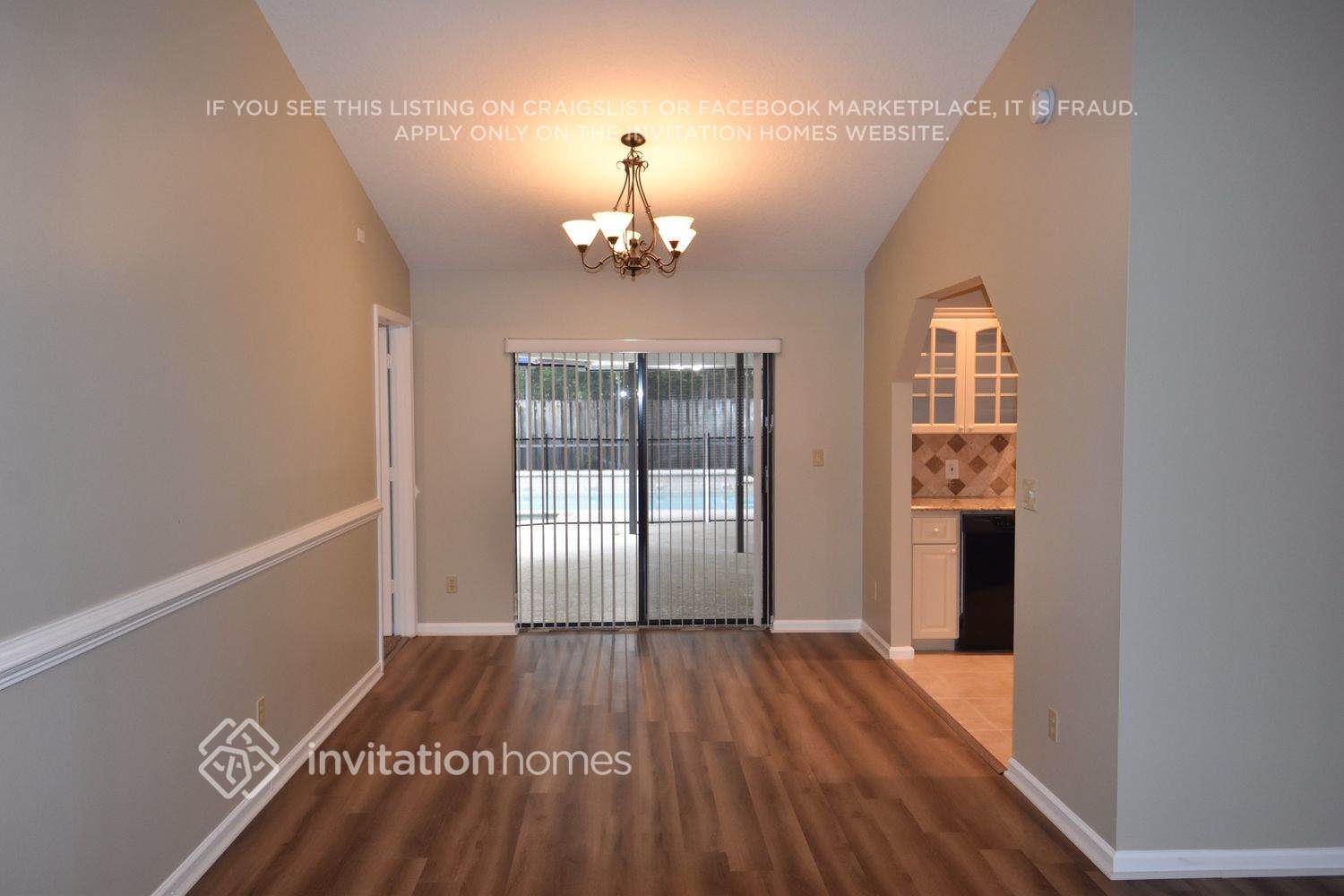 Building Photo - 845 Daffodil Dr