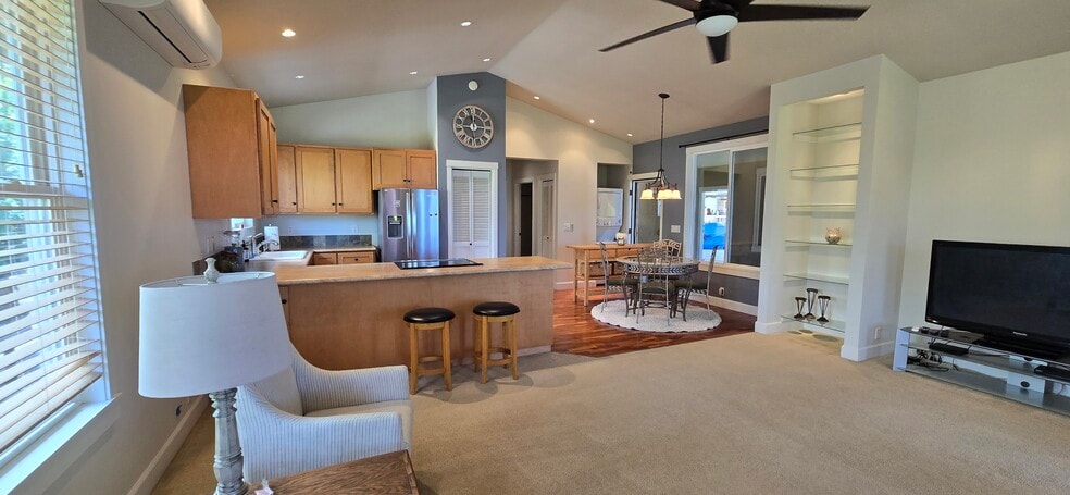 Building Photo - 73-1207 Kuakapu St