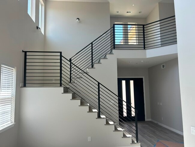 Building Photo - 1751 Duncan Way