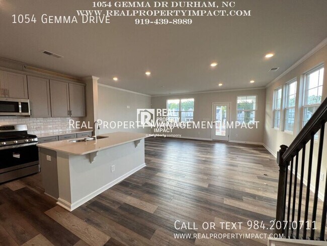 Building Photo - 1054 Gemma Dr