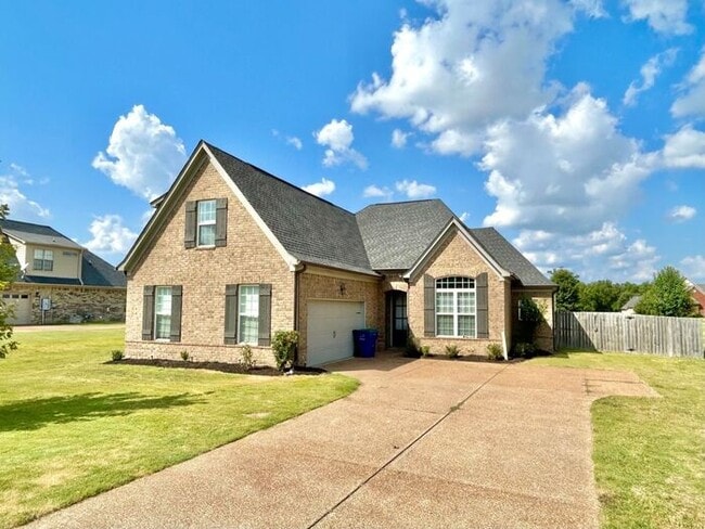 Primary Photo - Available Now! Now Leasing a Spacious 4- B...