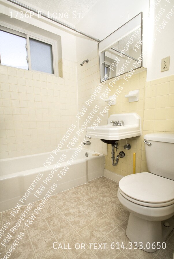 Building Photo - 1736 E Long St