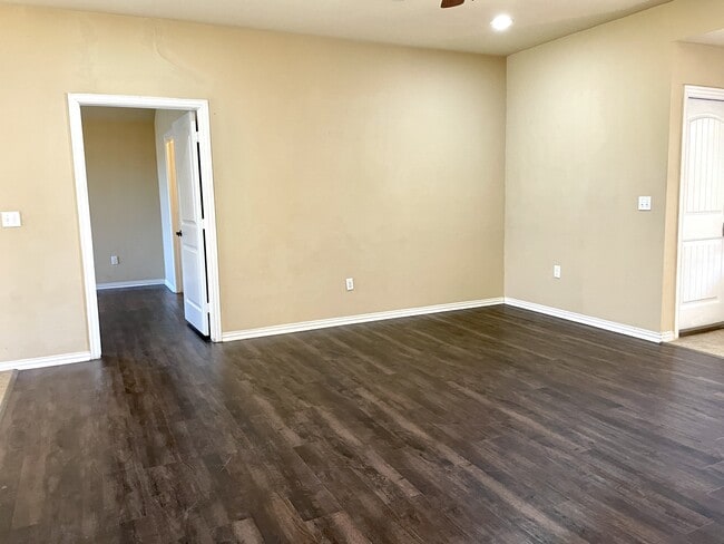 Building Photo - 4905 Rock Creek Rd