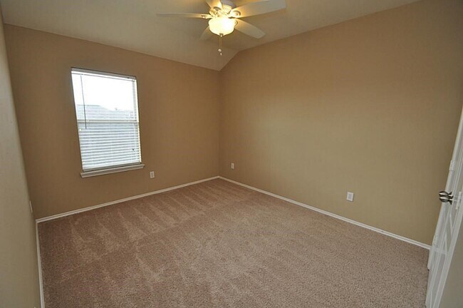 Building Photo - 2931 Silver Landing Ln