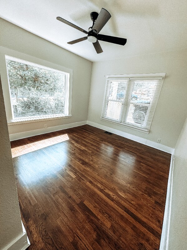 Building Photo - 309 N Dubellette St