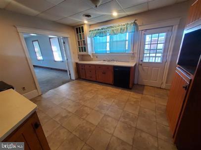 Building Photo - 2871 E High St