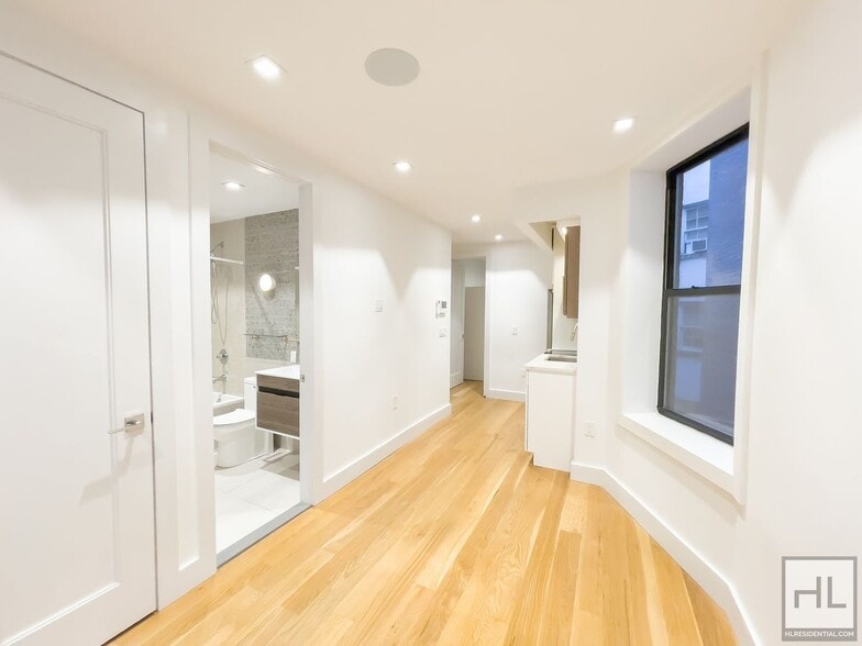 Building Photo - EAST 96 STREET / 2-Bed 1-Bath