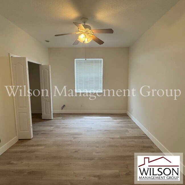 Building Photo - 10328 Manderley Way