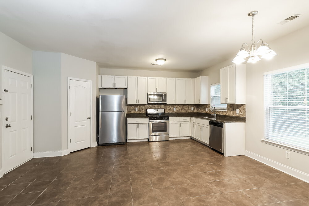 Building Photo - 1895 Logan Ridge Cir