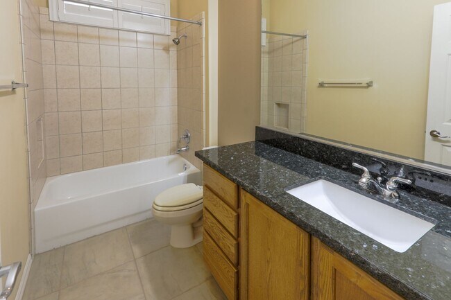 Building Photo - Anthem Country Club Beauty w/ Casita
