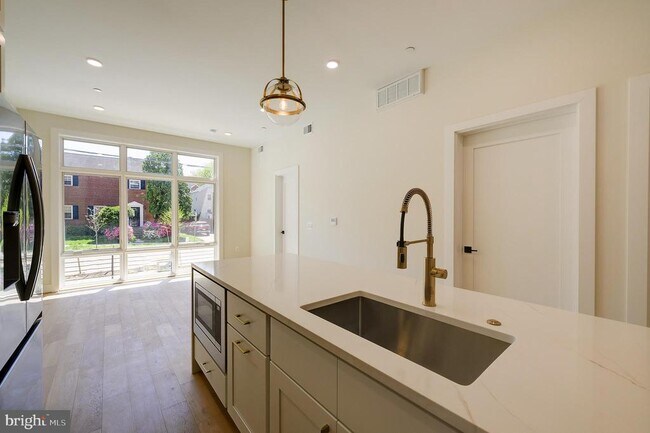 Building Photo - 4347 Harrison St NW