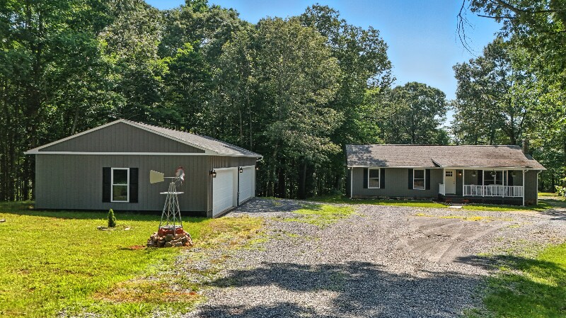 Building Photo - 1166 E Lois Ct